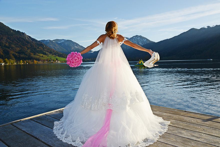 Hochzeitsfoto-Schliersee-Brautkleid-1.jpg